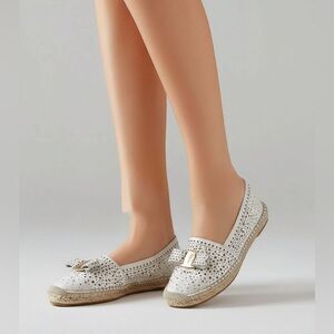 👀Salvatore Ferragamo Creme cut out star leather slip on bow Espadrilles size 9.5